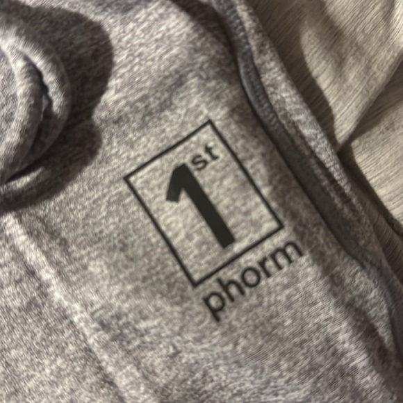 1st Phorm Gray Leggings - Picture 2 of 3
